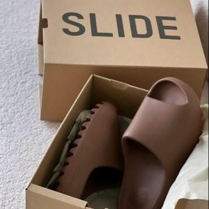 Adidass Yeezy Slides