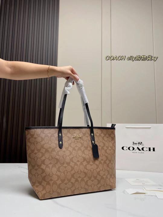 LATEST COACHE TOTE - Image 2