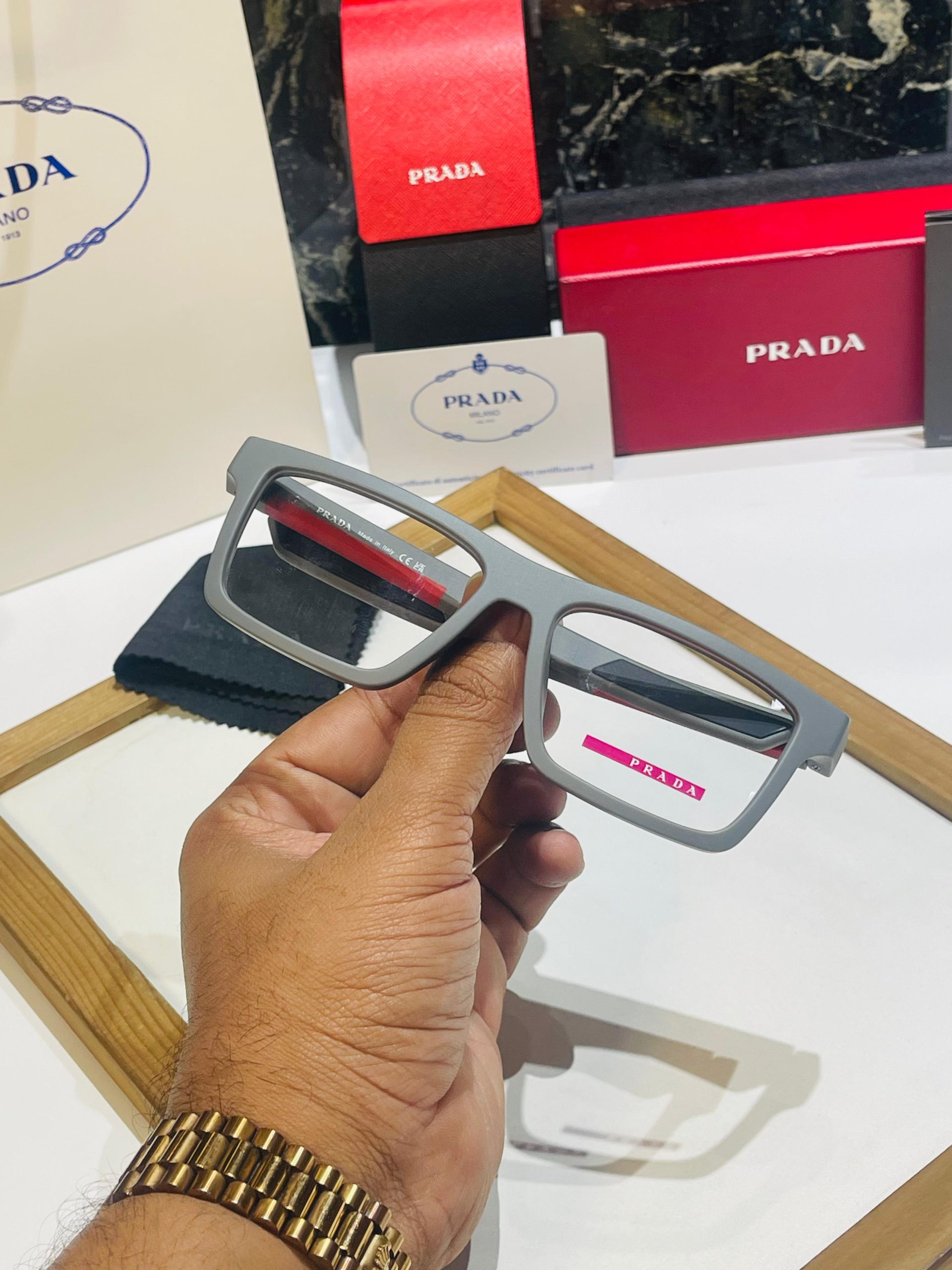 PRADAS TRANSPARENT LENS - Image 4