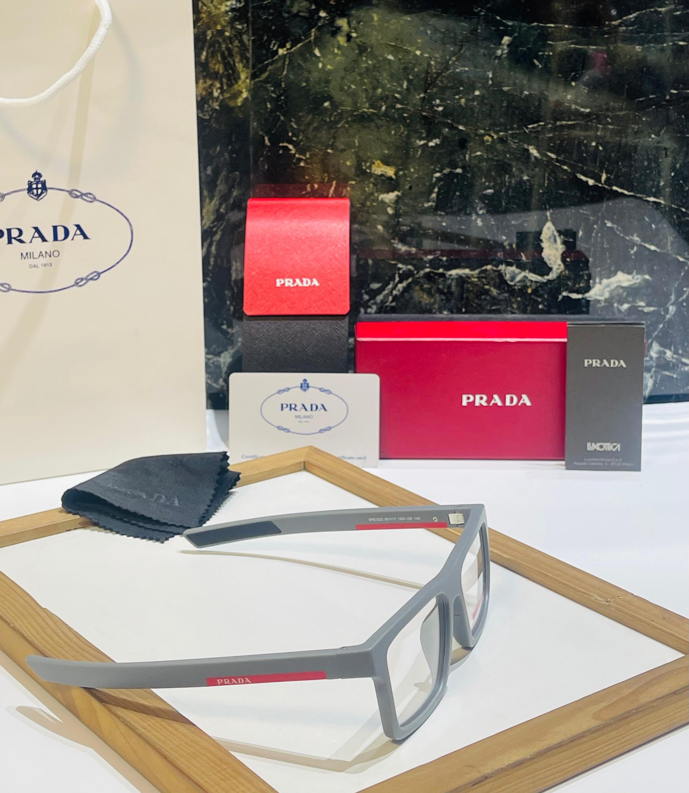 PRADAS TRANSPARENT LENS - Image 3