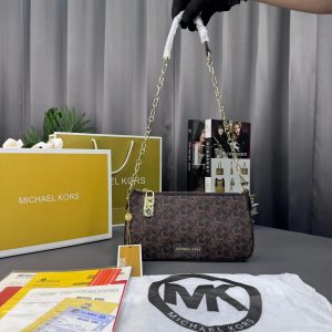 MICHAELS KORSE EMPIRE MEDIUM SIGNATURE LOGO CHAIN LINK POCHETTE BAG 
