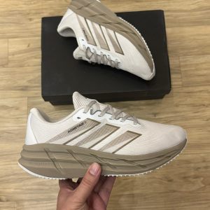 Adidase Adistar c