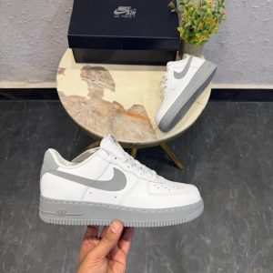 NIKEE AIRFORCE ONE WHITE OG GREY 