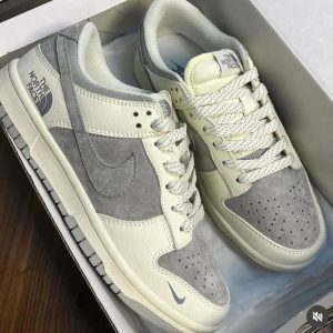 NIKEE SB DUNK NORTH FACE OG GREY 2025 