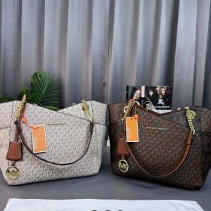 MICHEALE KORSE JET SET LARGE TOTE BAG 
