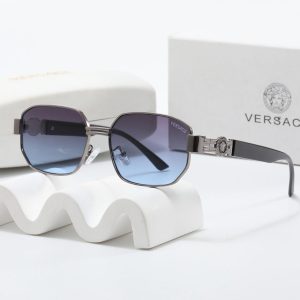 VERSACES