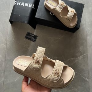 Women's slide