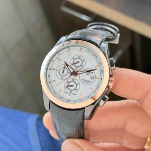 Mens watch