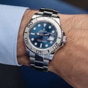 Mens watch