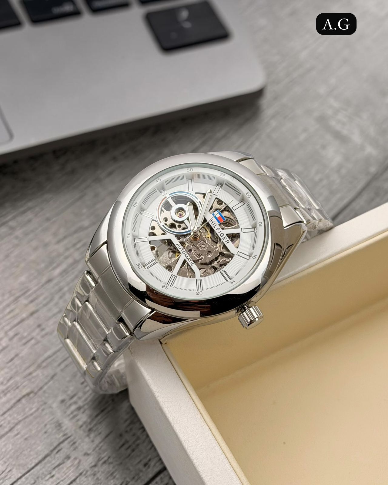 Mens watch
