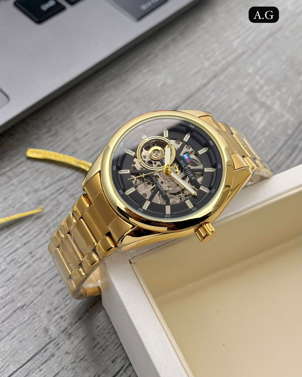 Mens watch