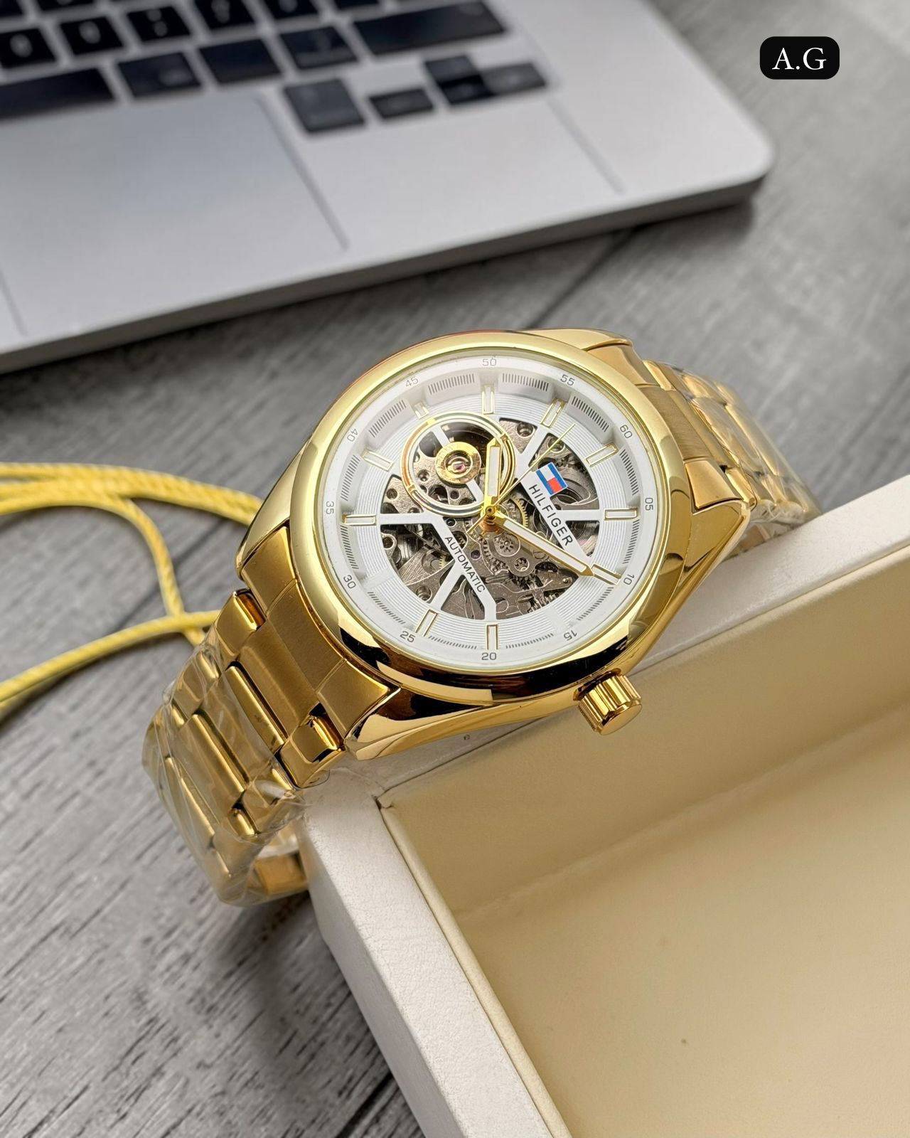 Mens watch