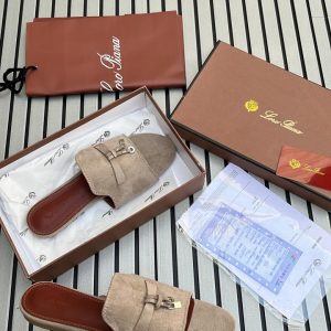 Women's flat