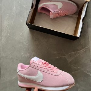 Women's shoes