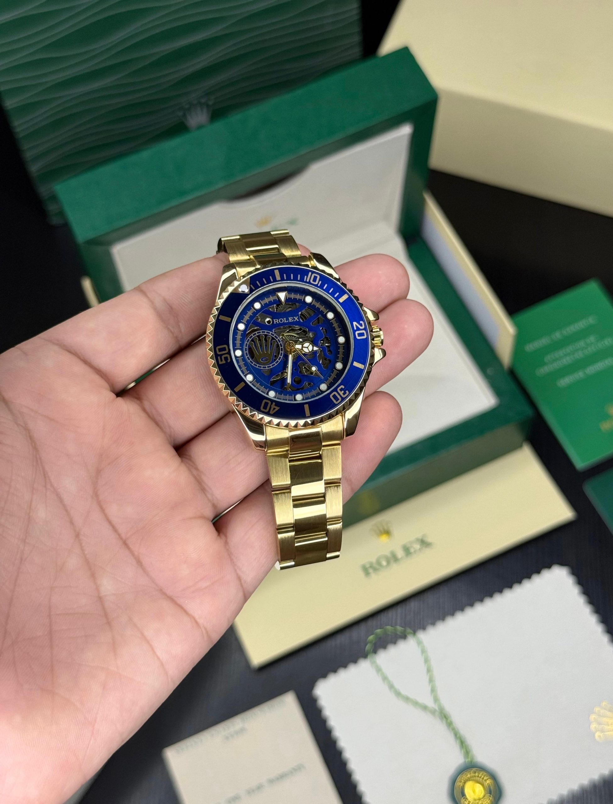 Men's watch