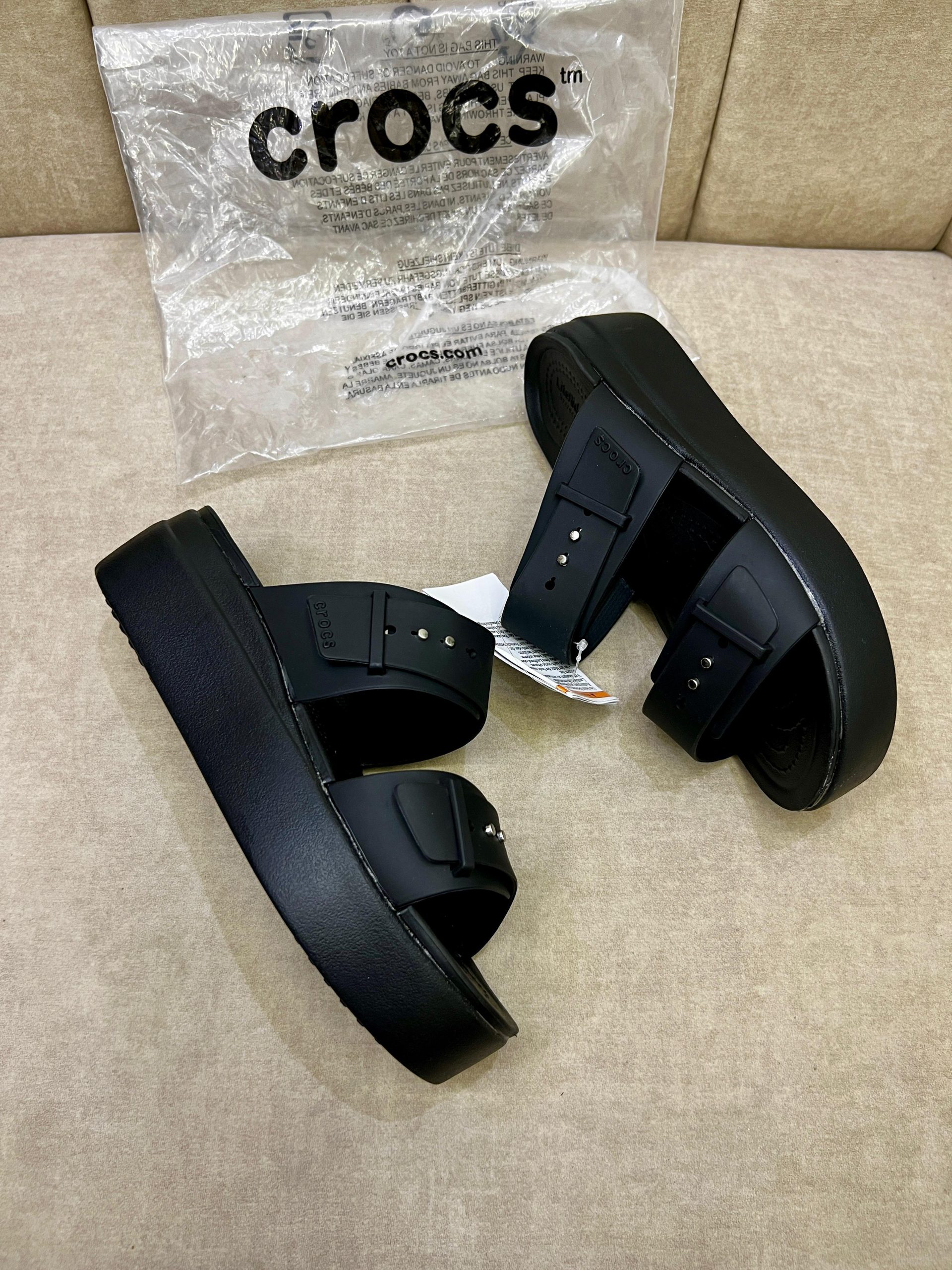 CROCSE- Sandals