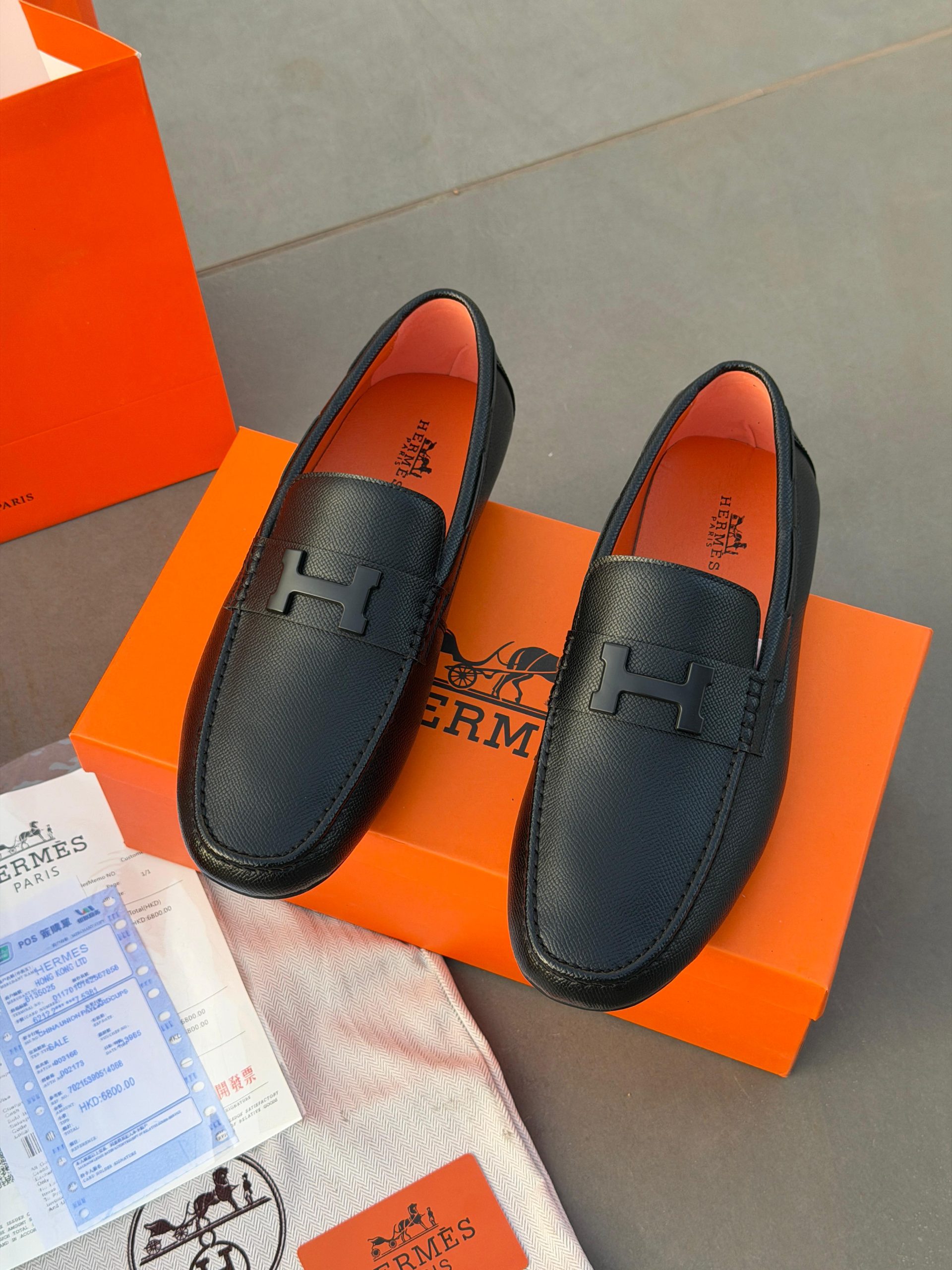 *Hermese Premium Leather loafers*