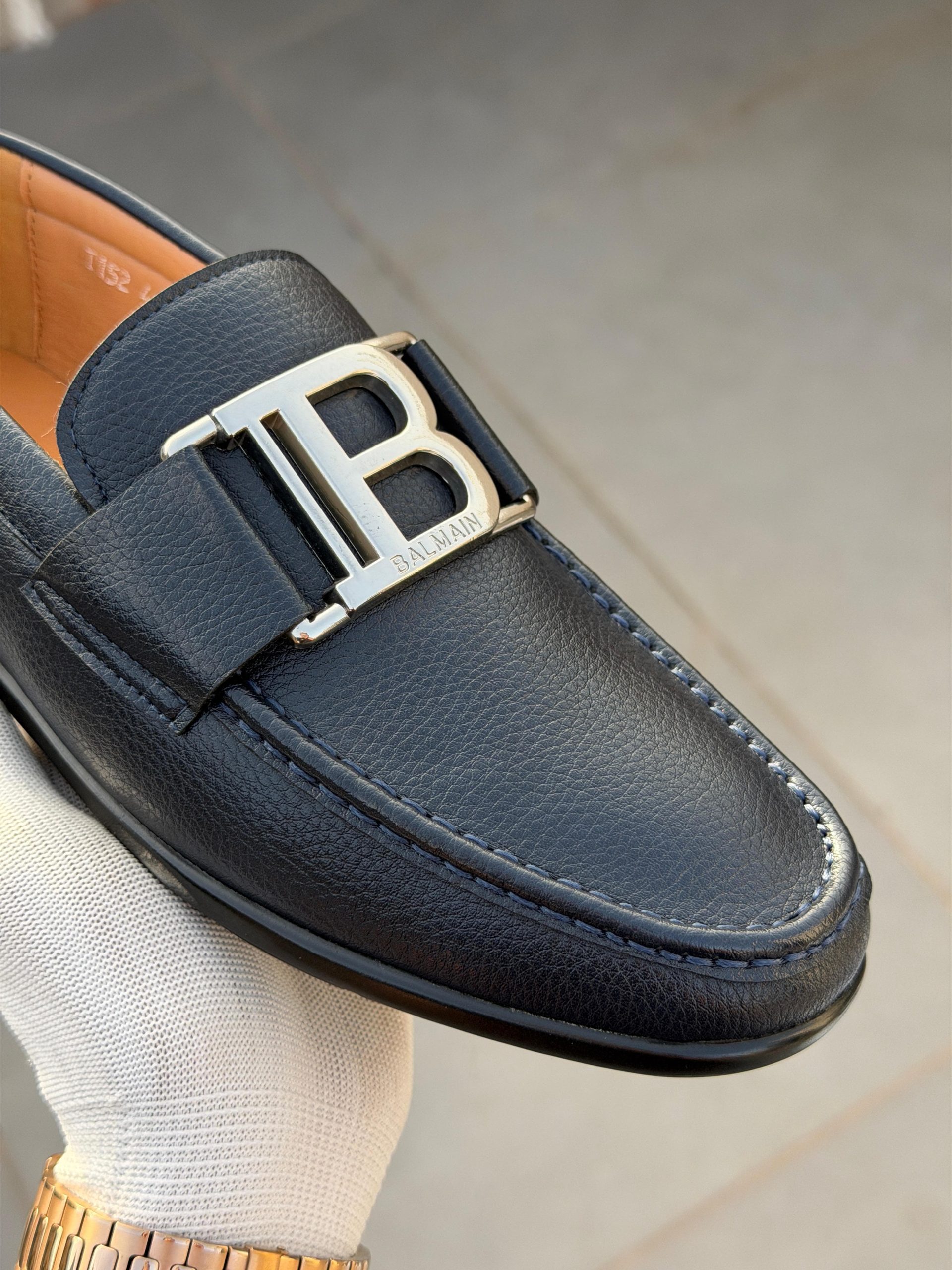 BalmainsLeather Loffer