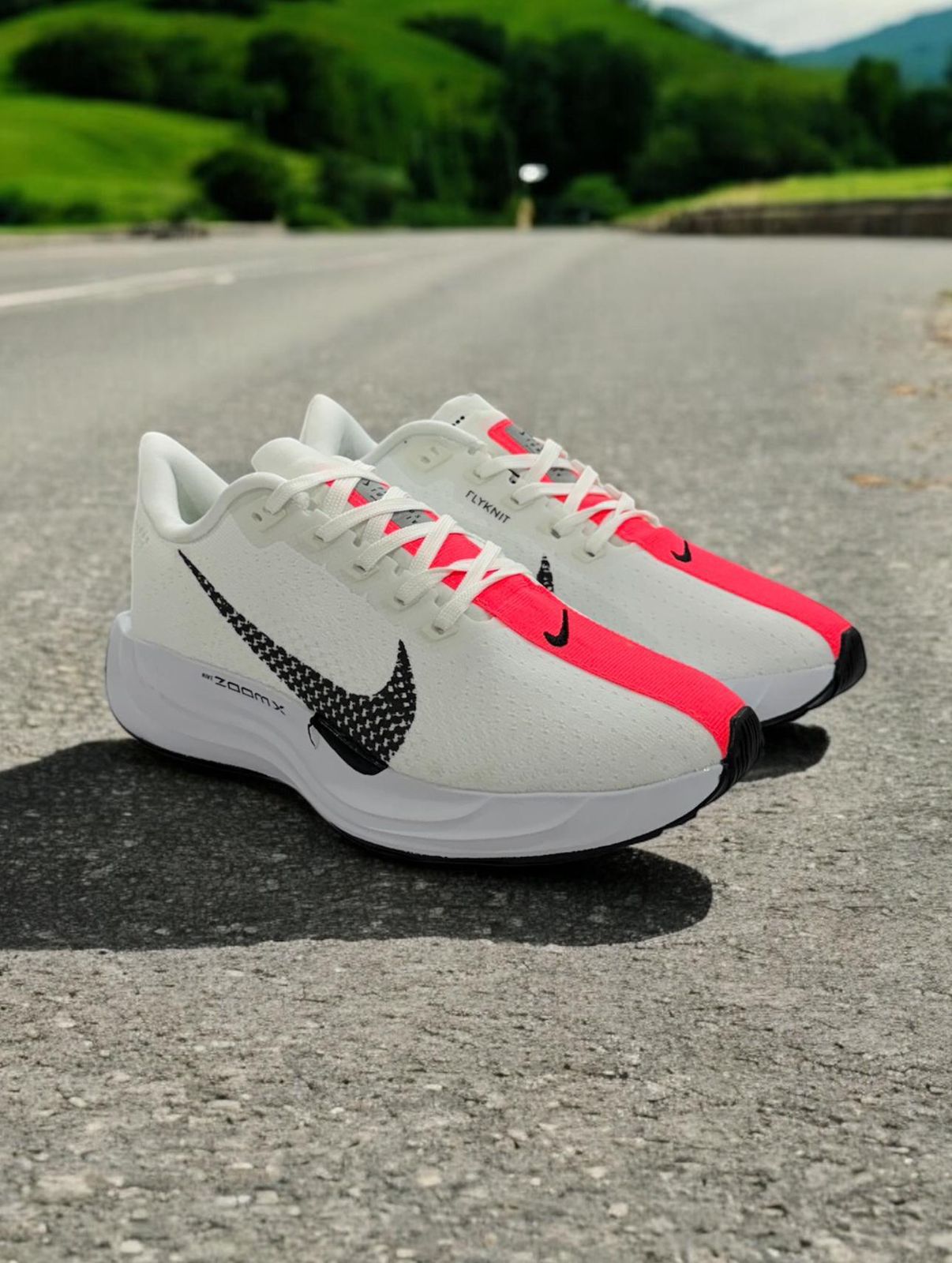 *NIKEA ZOOM X PEGASUS PLUS