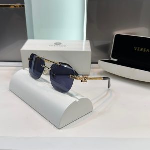 Versaces