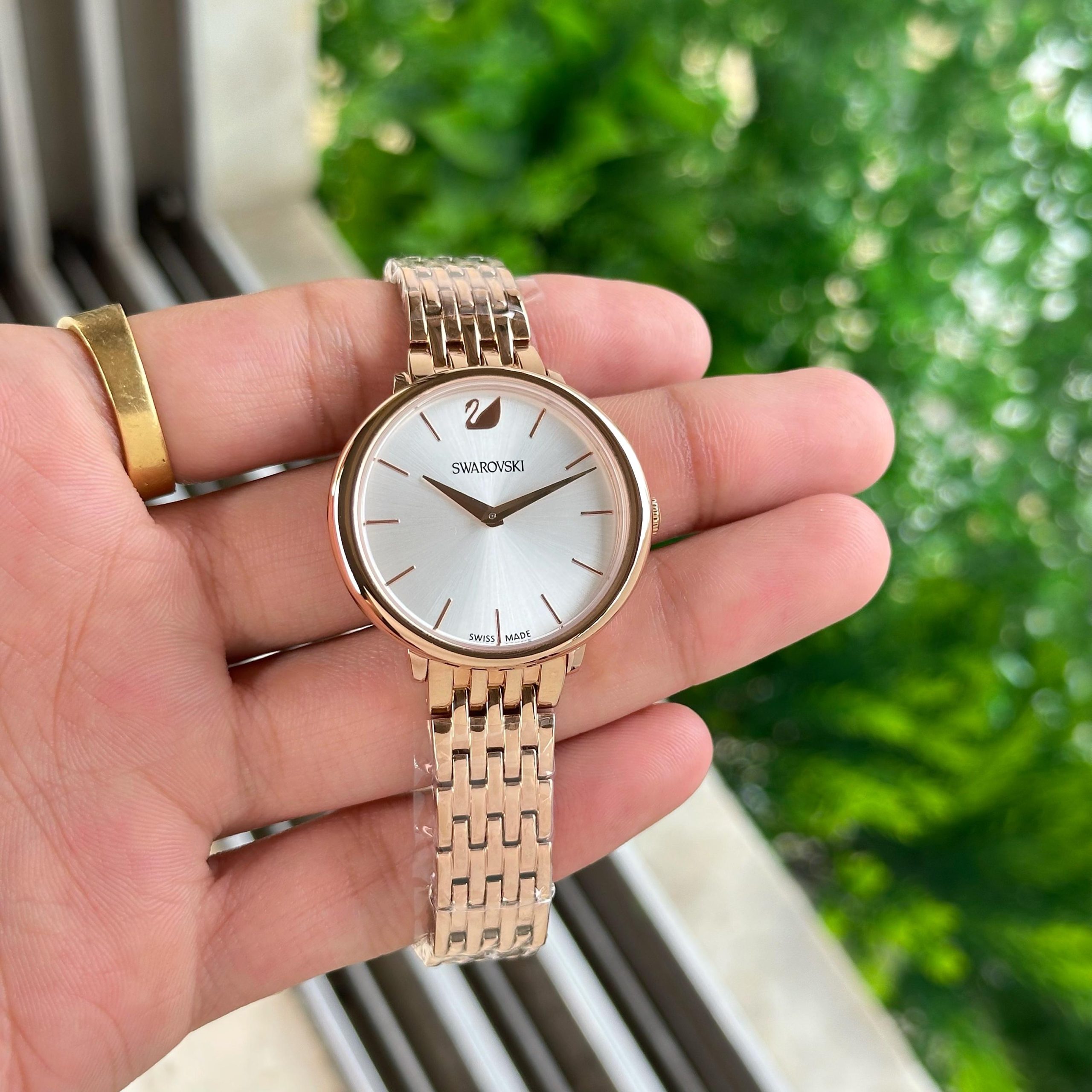 SWAROVSKIS
