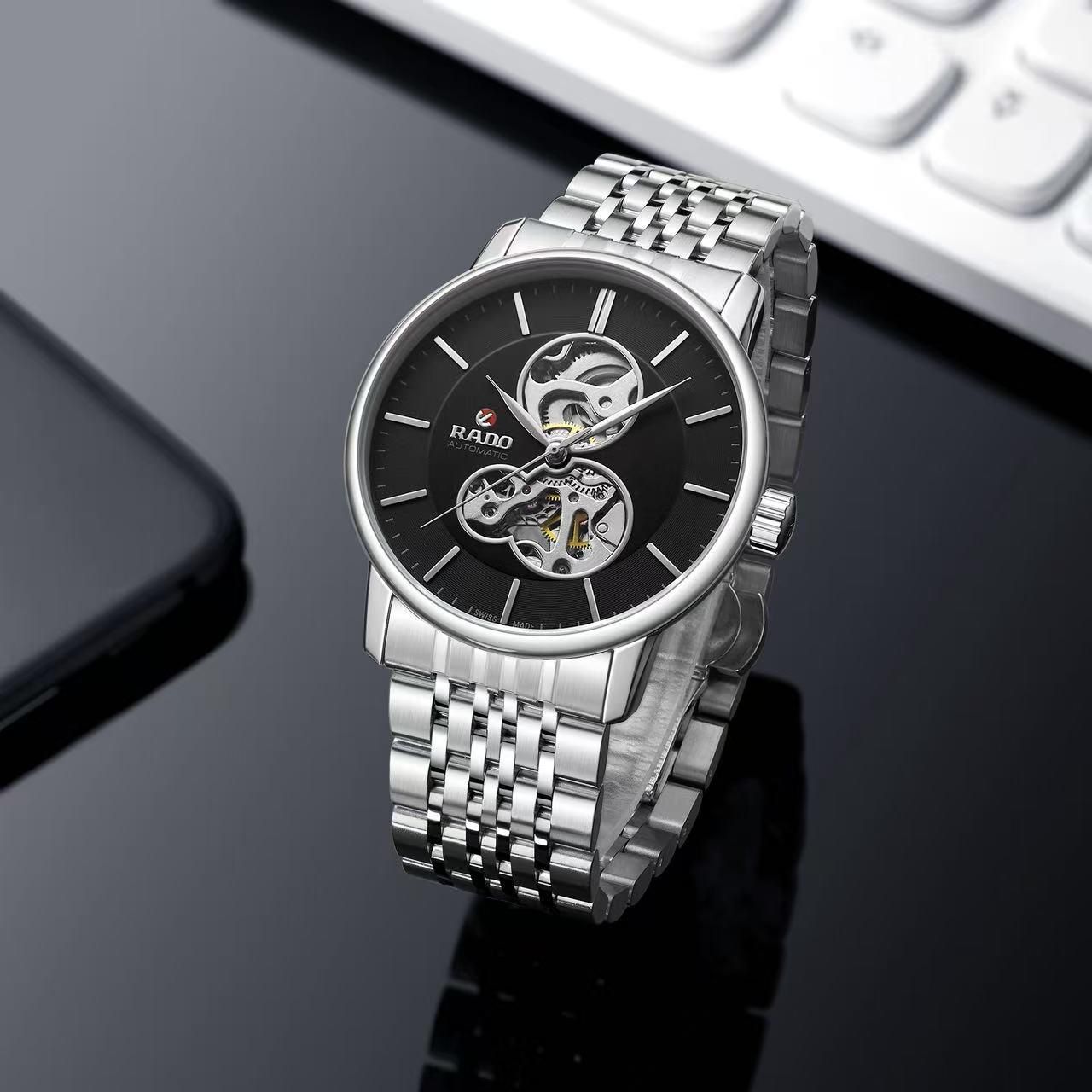 Men's watch