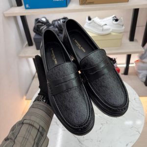 Men's shoes