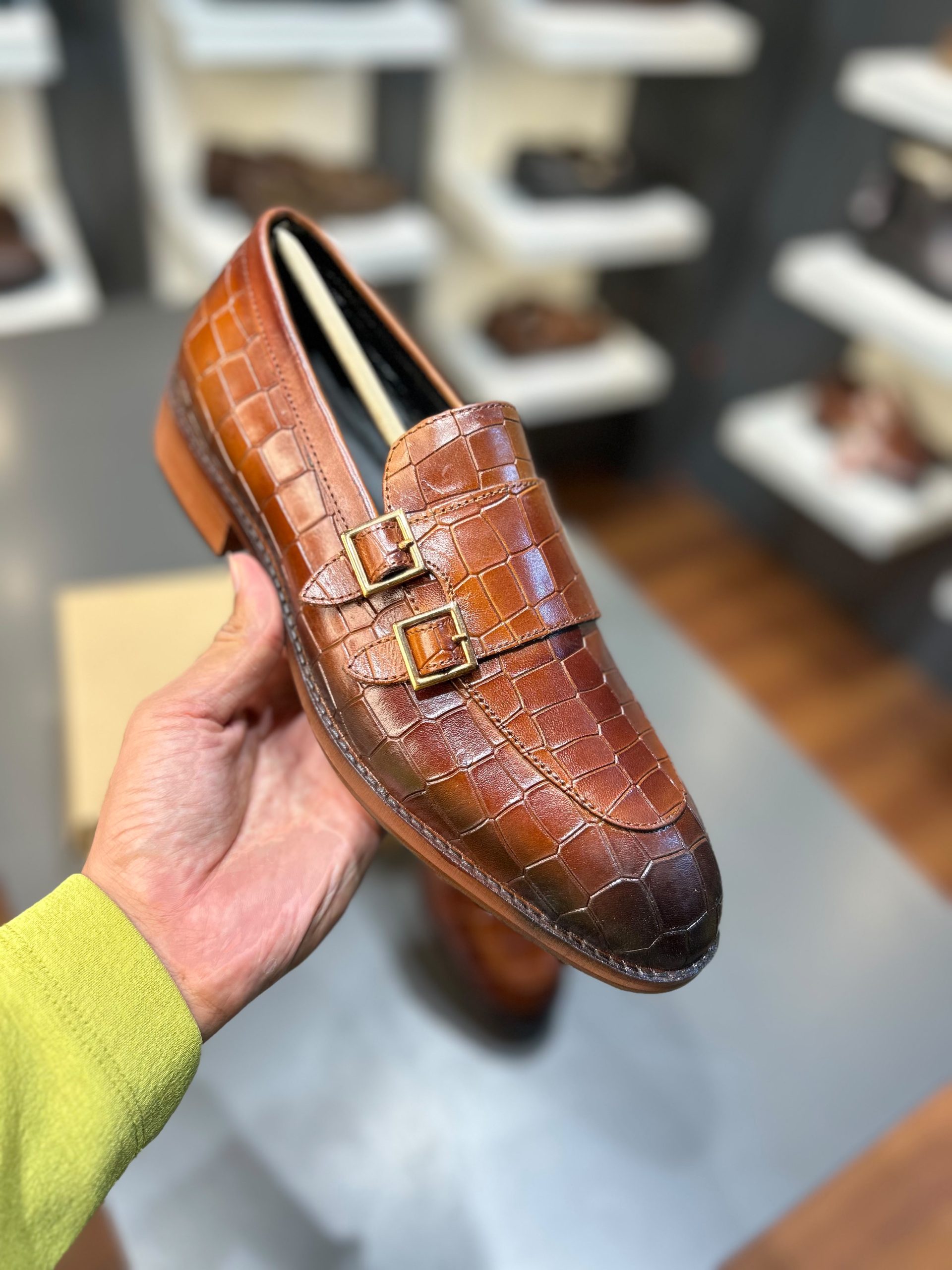 Men's shoes
