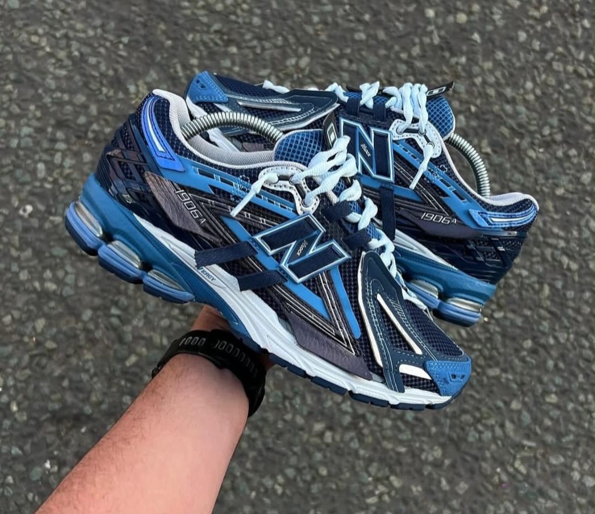 Men's shoes