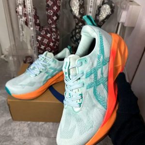 Men's shoes
