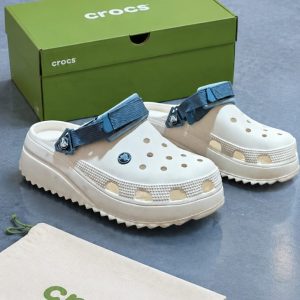Men's crocs