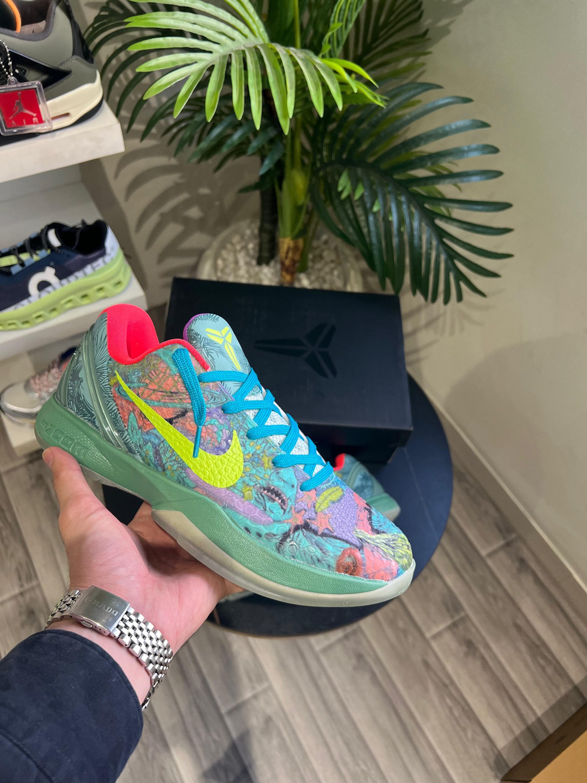 Men's shoes