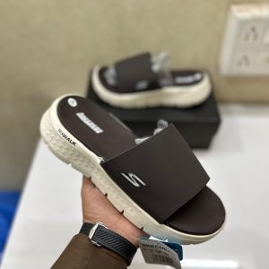 Men's slide