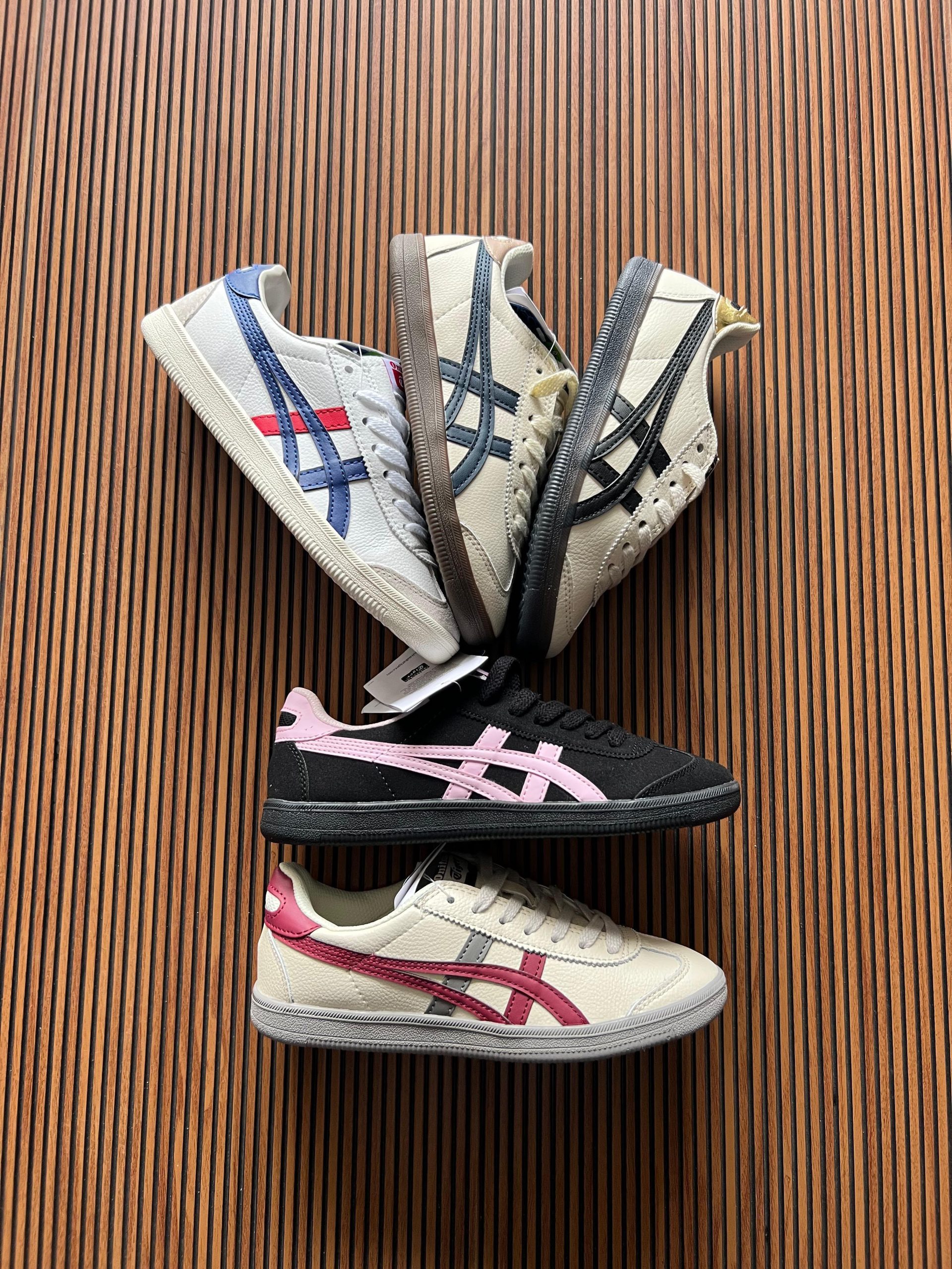 Women's shoes