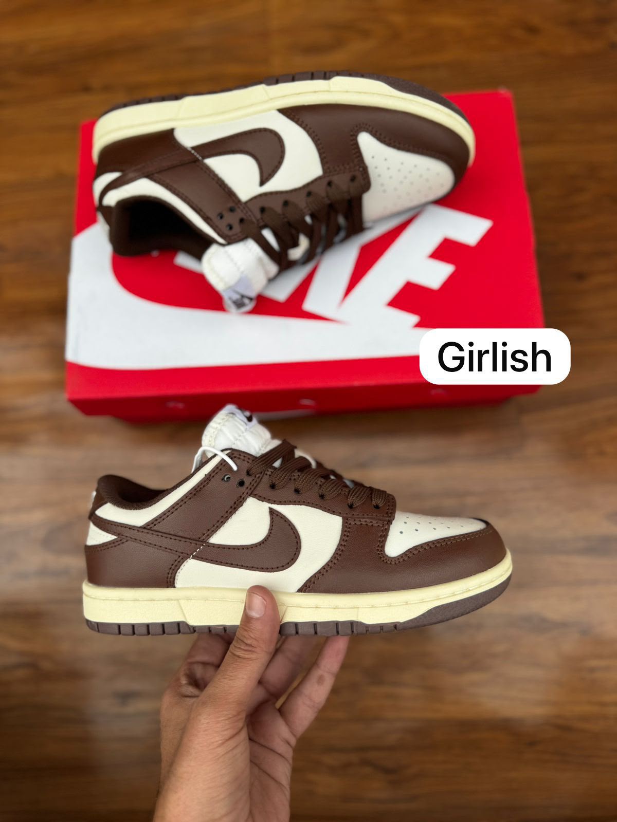 Women's shoes