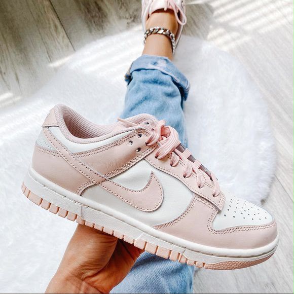 Women's shoes