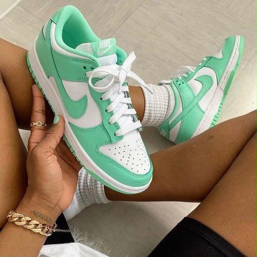 Women's shoes