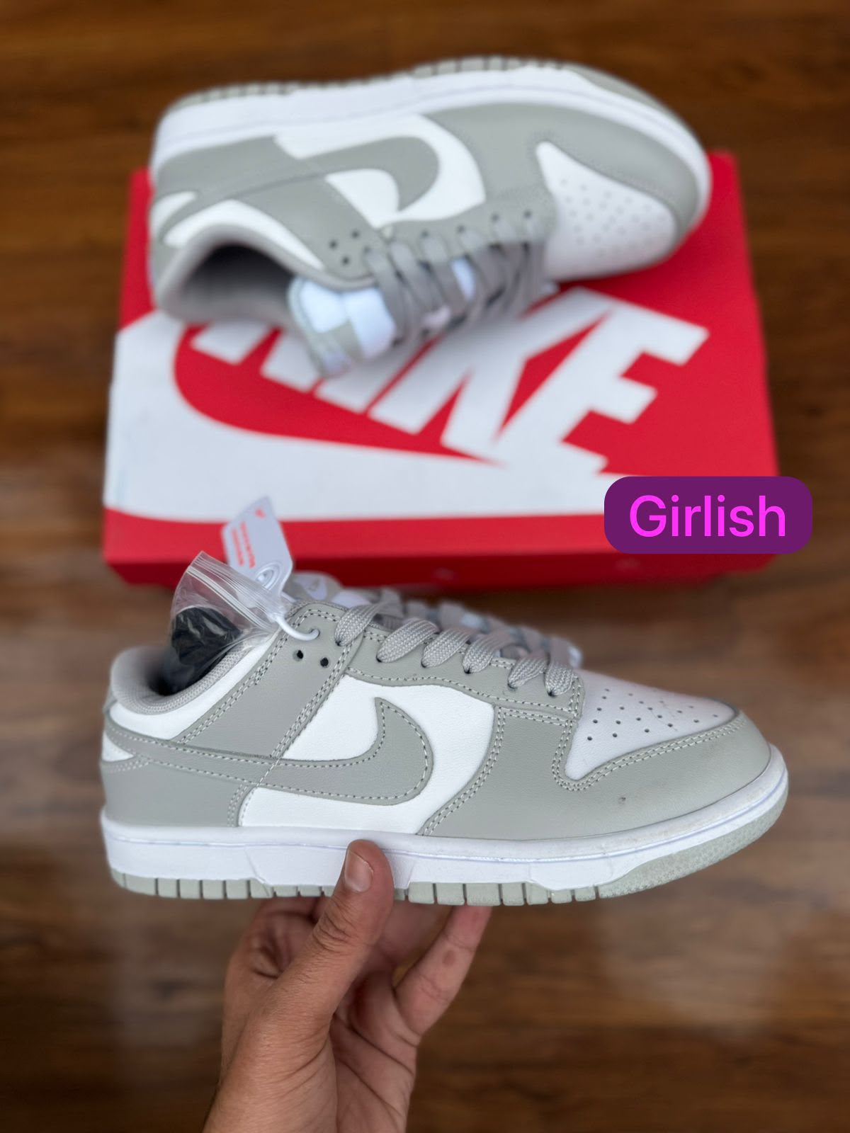 Women's shoes