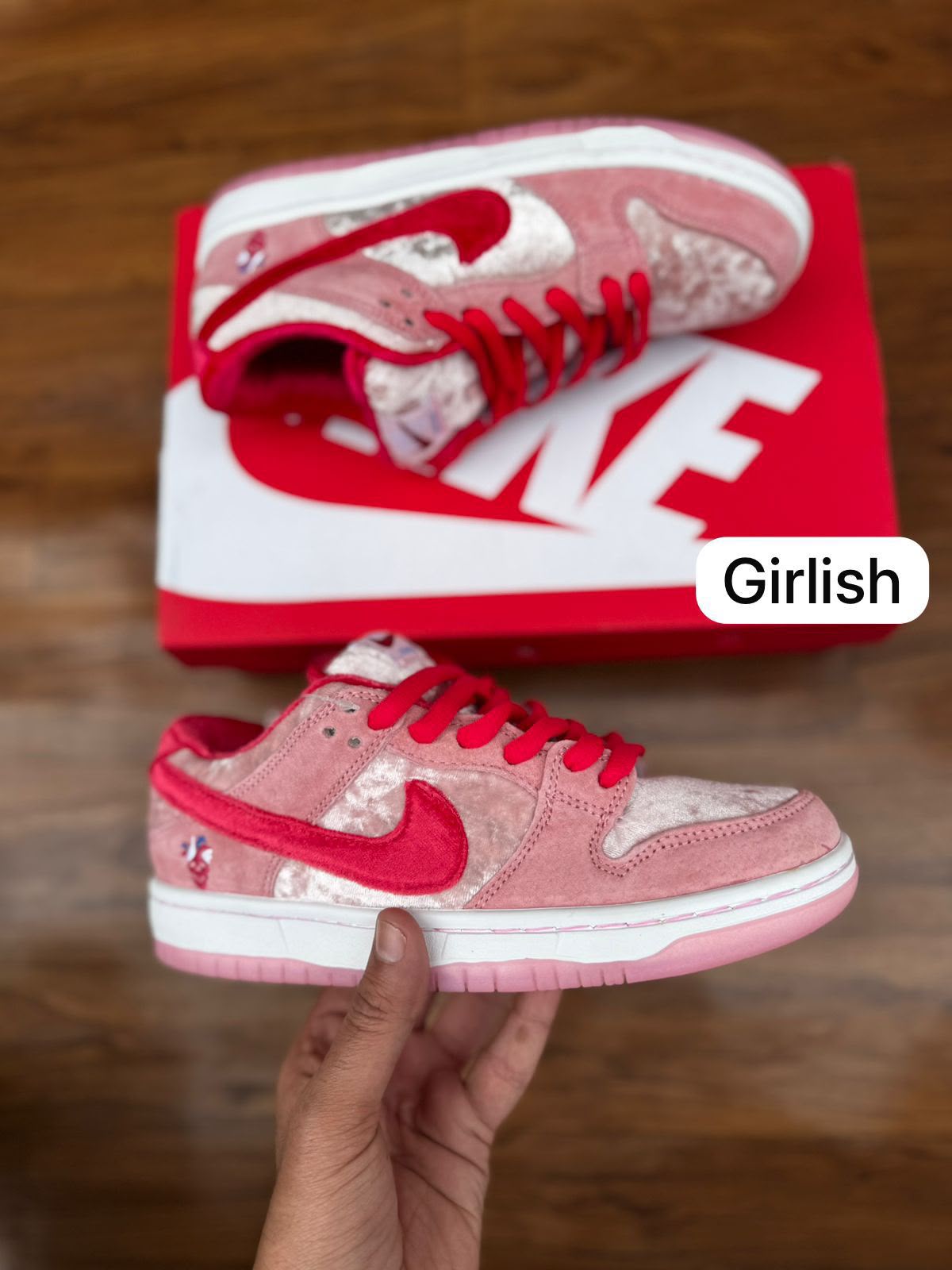 Women's shoes