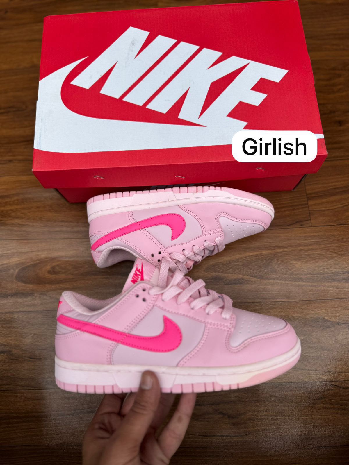 Women's shoes