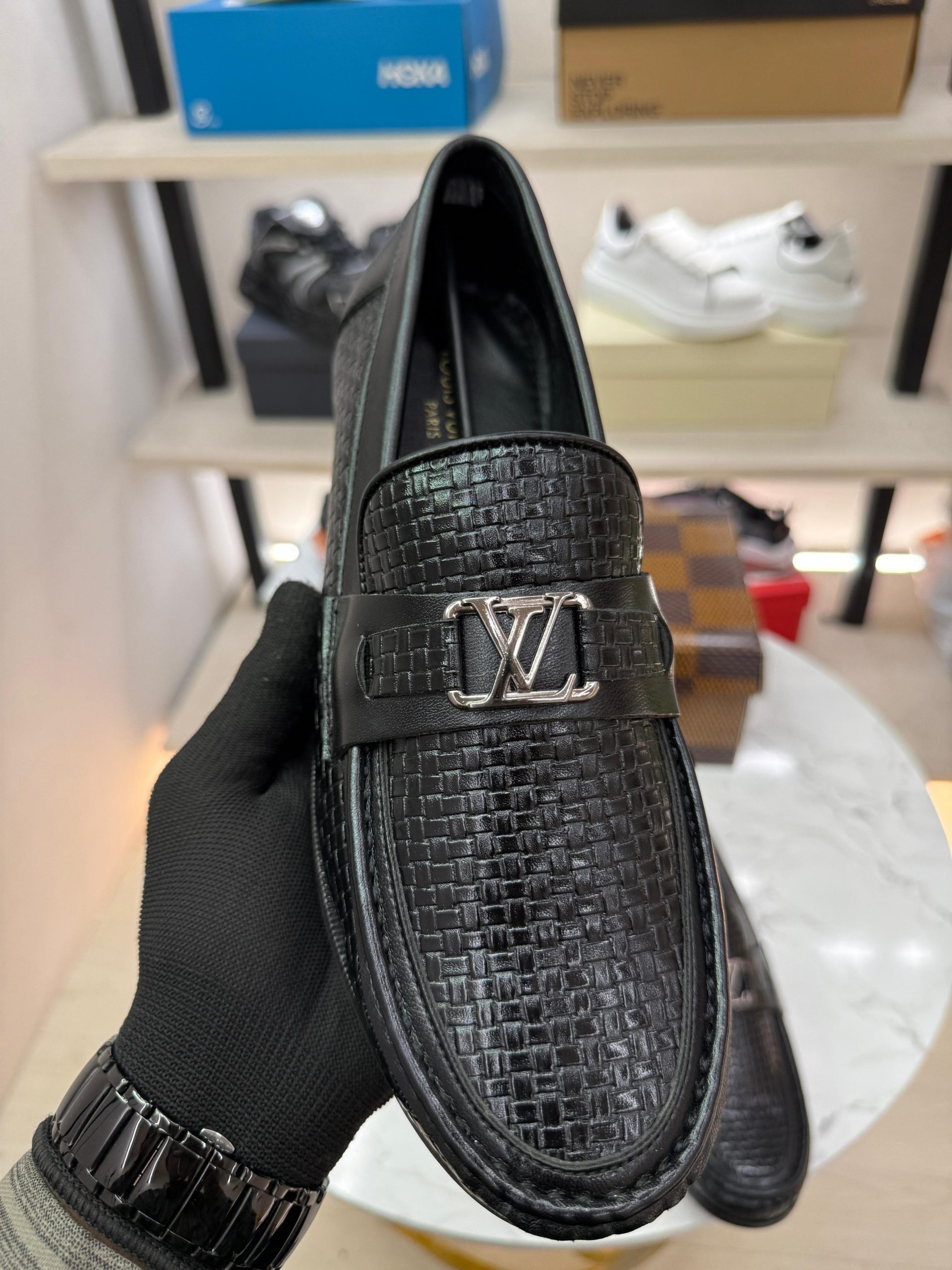 Men's shoes