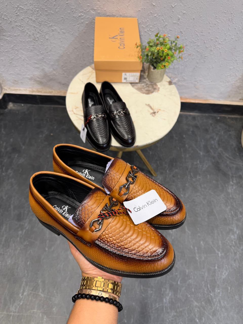 Men's shoes