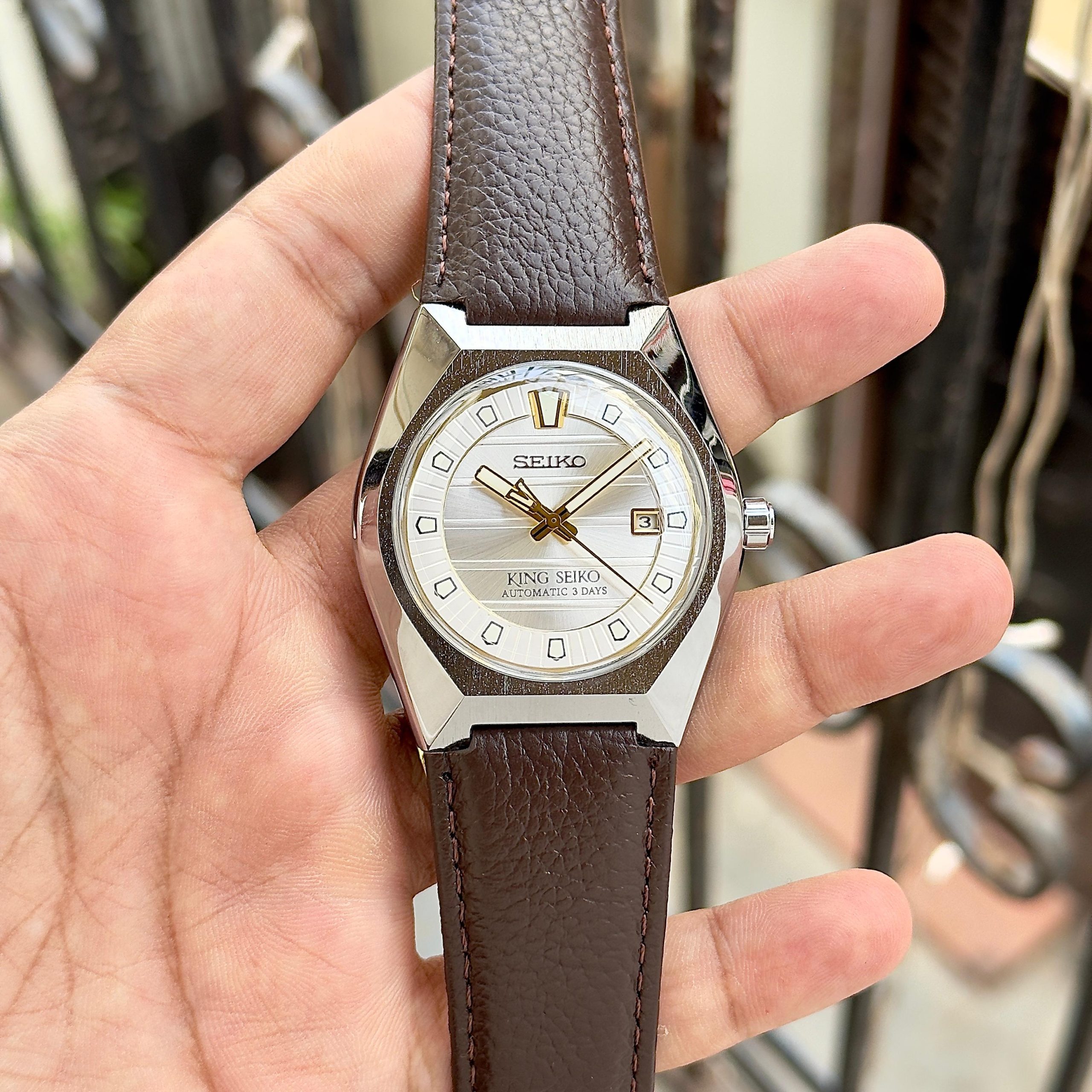 Men's watch