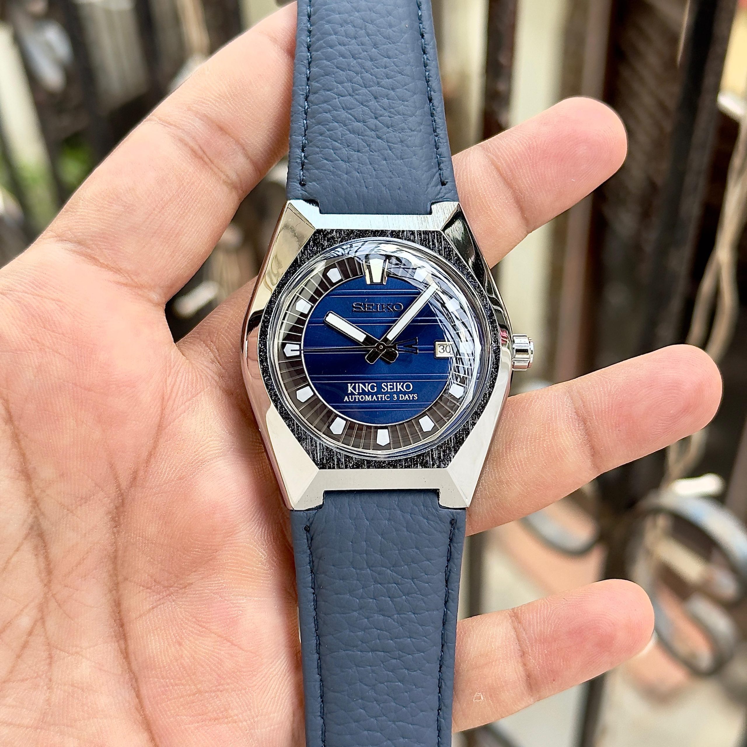 Men's watch
