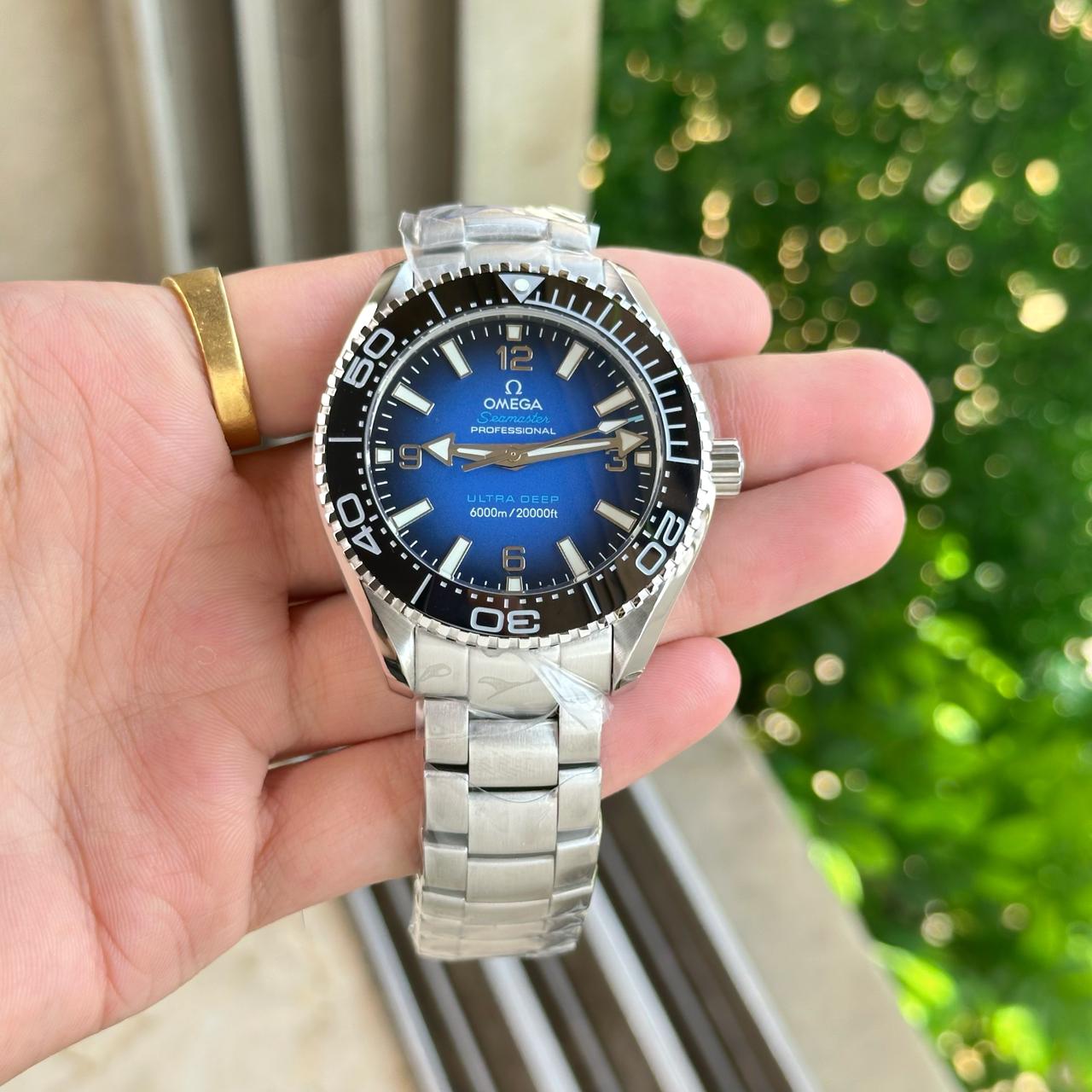 Men's watch