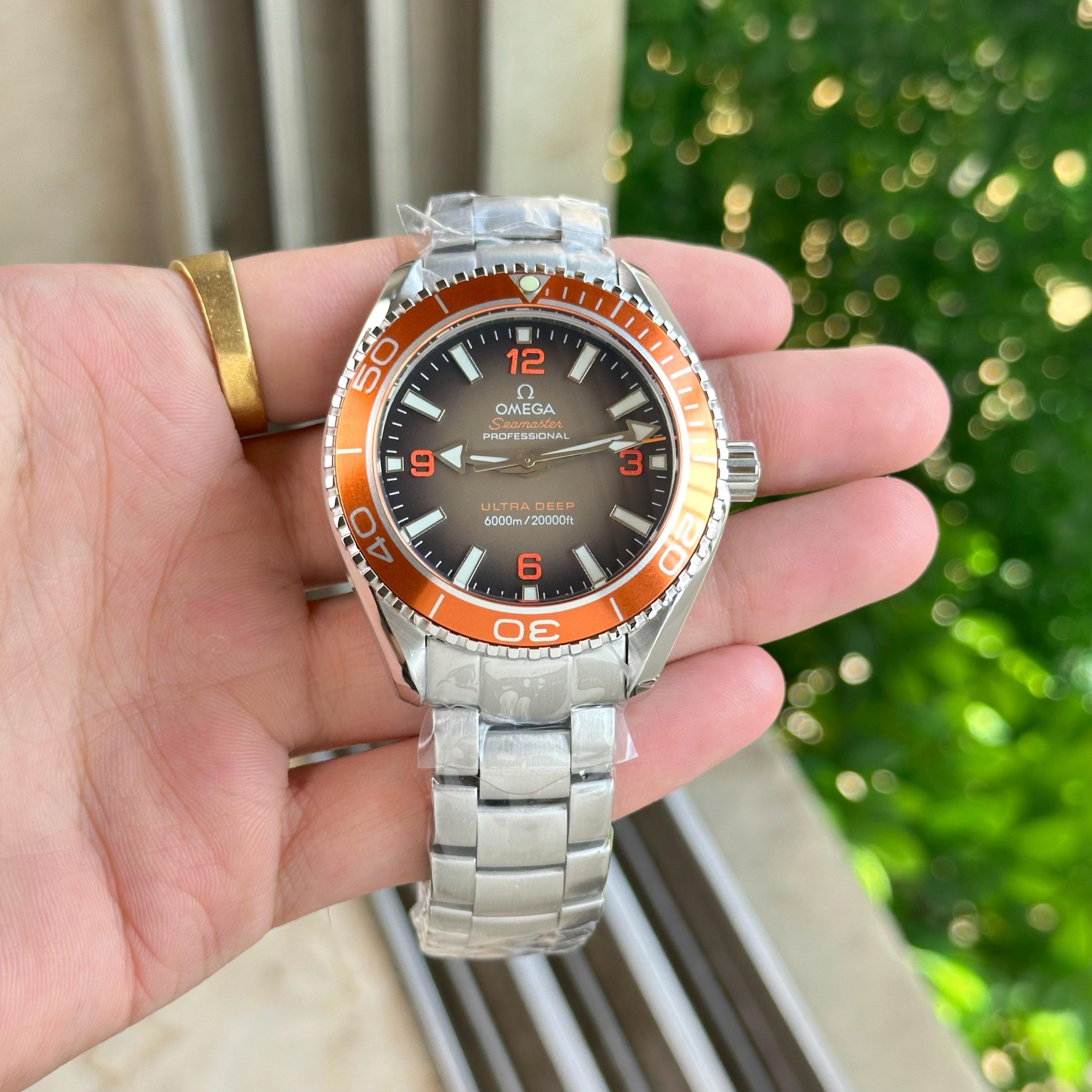 Men's watch