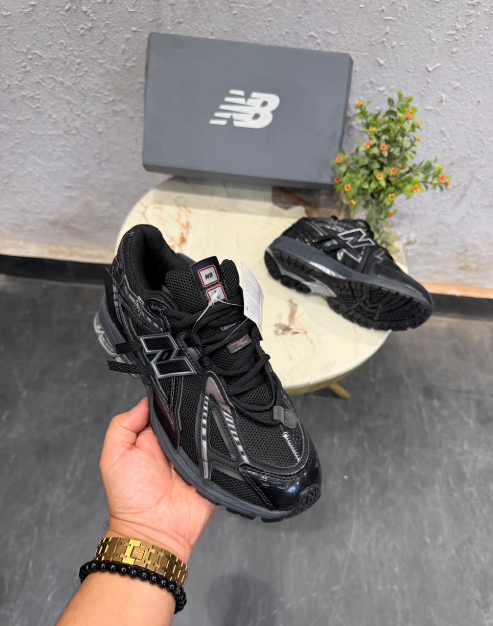 Men's shoes