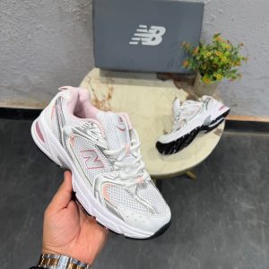 Women's shoes