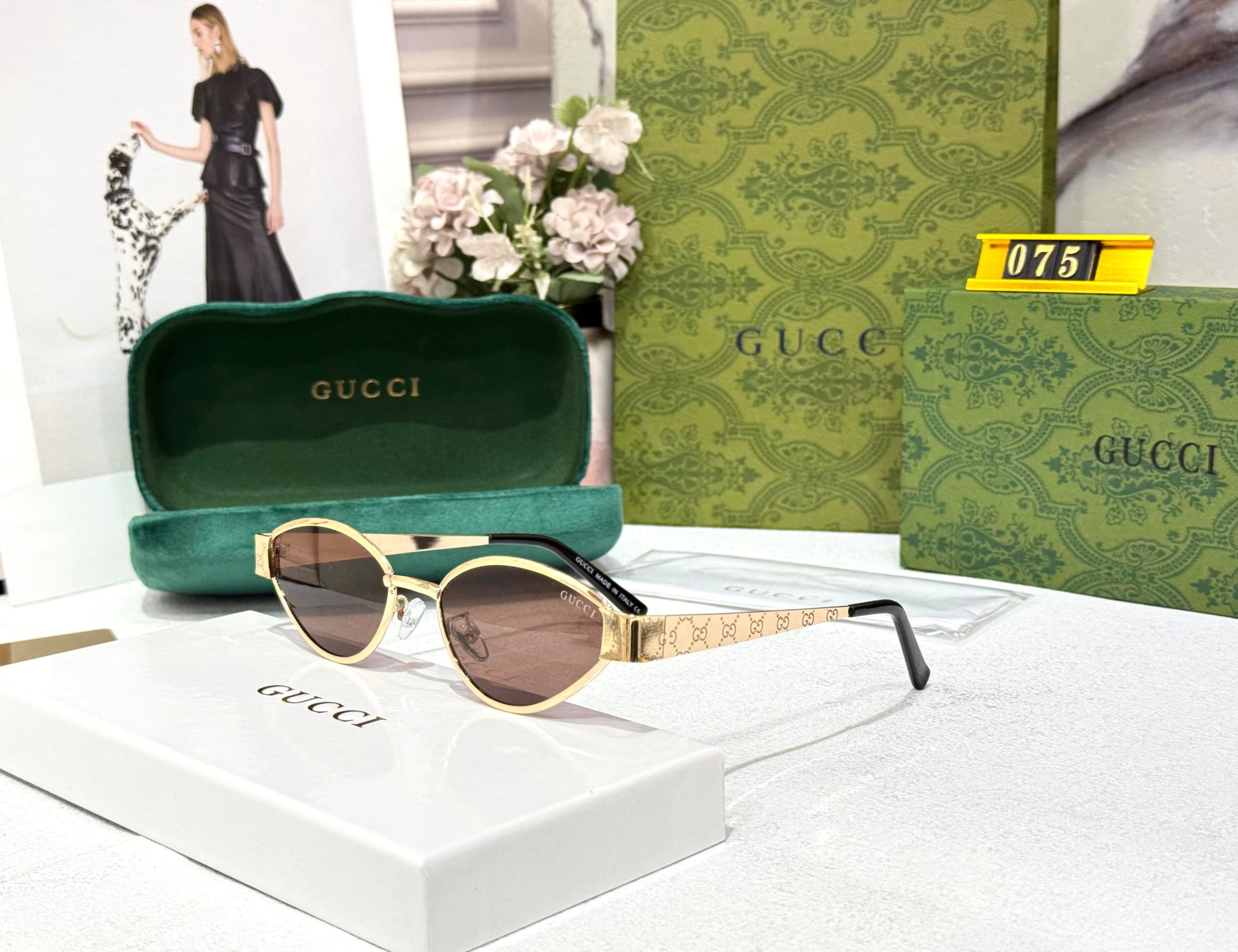 Women's sunglasses
