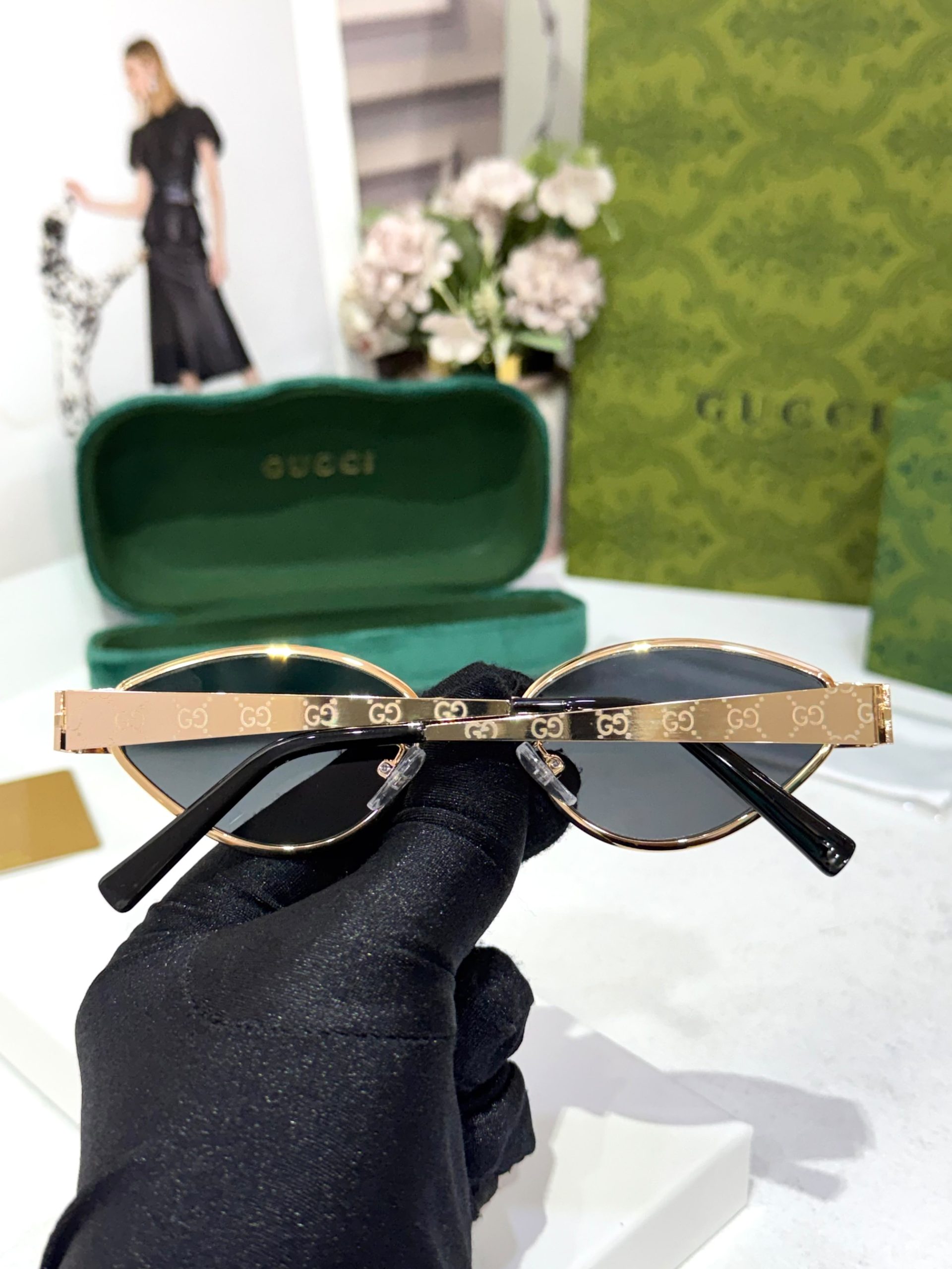 Women's sunglasses